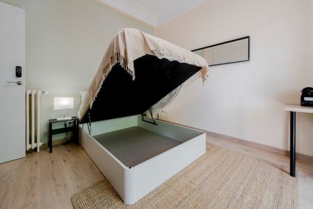 Calle de Ríos Rosas, Madrid, Community of Madrid 28003 - Photo 3