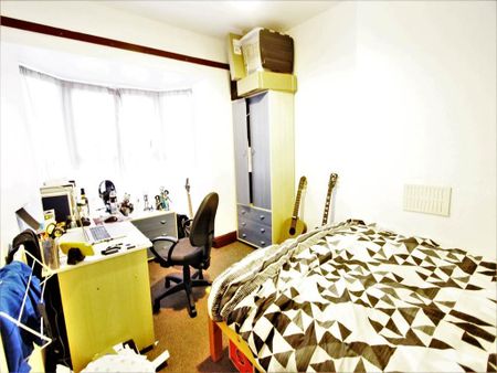 4 bedroom house to rent - Photo 2