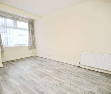 Beam Avenue, Dagenham, RM10 - Photo 1