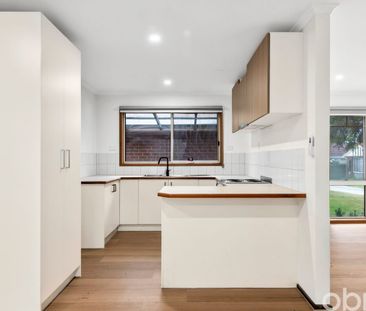 Stylish & Comfortable Living in a Private Setting - Photo 3