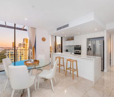 Furnished Beachside Penthouse with Private Rooftop & Spa - Photo 5
