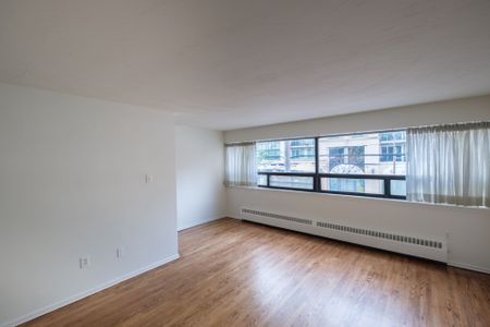 For Lease - 643A Mt. Pleasant Road Unit# 1, Toronto, Ontario - Photo 2