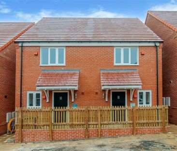 2 bedroom semi-detached house to rent - Photo 6
