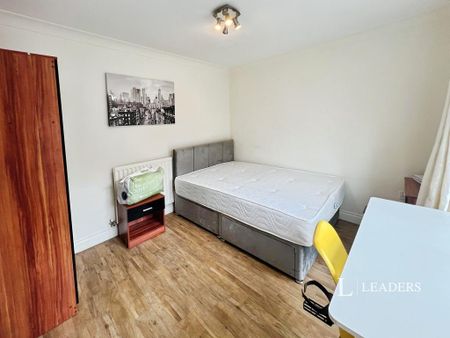 1 bedroom detached house to rent - Photo 5