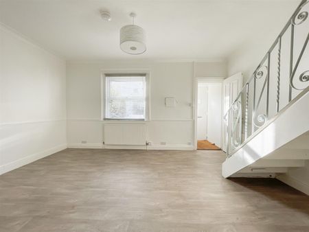 Warrior Square, Eastbourne, BN22 7DB - Photo 4