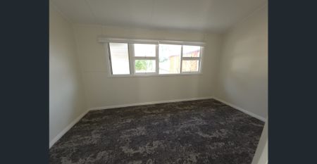 Renovated 2-Bedroom Home – Border of Beachlands Primary, Very Close to the Ocean - Photo 2