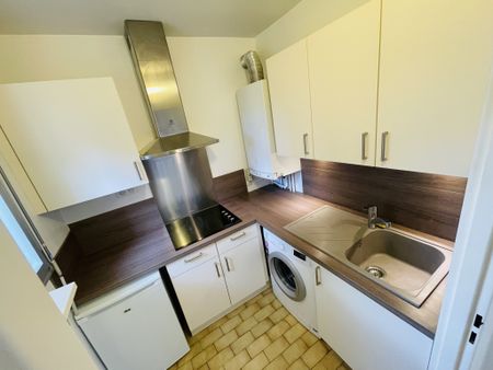 Location Appartement 1 pièce 33m² CHATELLERAULT 86100 - Photo 5