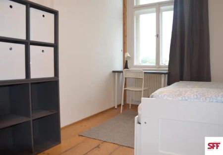 Zařízený pokoj k pronájmu v Praze 6 nedaleko metra Malostranská - Fotografie 2