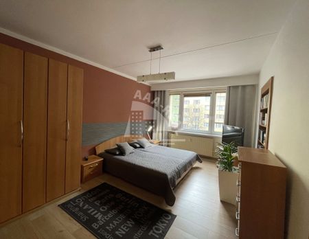 Na prenájom zariadený 2 - izbový byt v Radvani - Fotografia 3