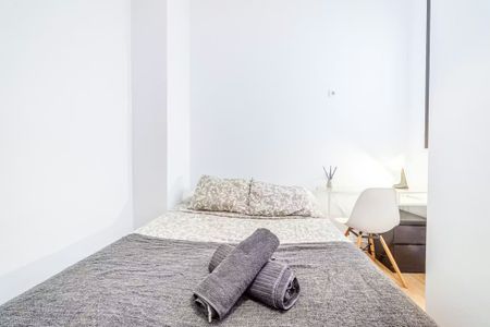 Carrer de Balmes, Barcelona, Catalonia 08008 - Foto 2