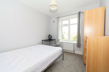 2 Bed Student Apartment on Kemp Road A - Photo 5