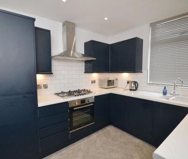 5 bedroom terraced house to rent - Photo 5