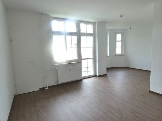 *** Großzügige 2-Zi-Wohnung mit Loggia im beliebten Luisenhof wird hochwertig modernisiert *** - Photo 1