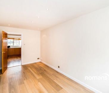 4 bedroom detached house to rent - Photo 1