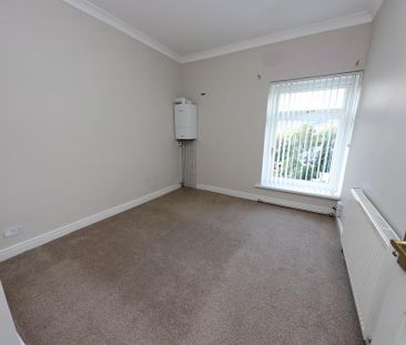 3 bedroom terraced house to rent - Photo 6