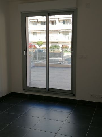 Location Appartement 2 pièces 37m² NICE 06100 - Photo 5