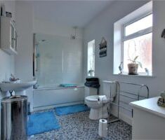 2 BEDROOM House - Terraced - Photo 6
