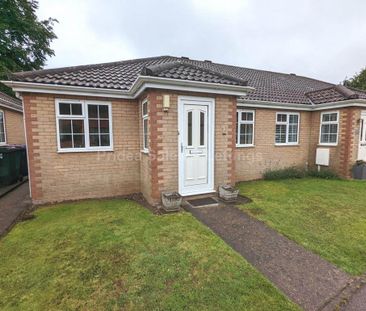 2 bedroom semi-detached bungalow to rent - Photo 3