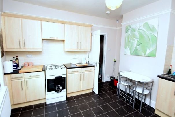 2 bedroom house share to rent - Photo 1