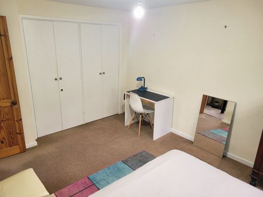 Room in a Shared House, Jenson Way, SE19 - Photo 1