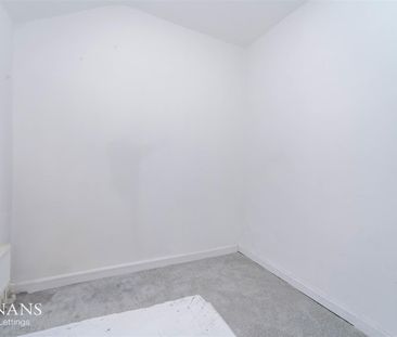 West Crescent, Accrington - Photo 6