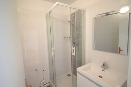 Location Appartement 3 pièces 51m² NANTES 44000 - Photo 2