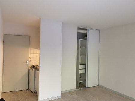 Location Appartement 1 pièce 21m² MERIGNAC 33700 - Photo 3