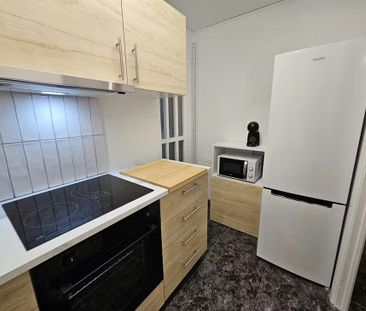 Passeig de Valldaura, Barcelona, Catalonia 08042 - Photo 6