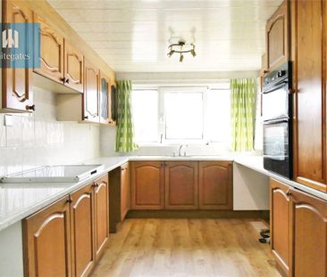 2 bedroom bungalow to rent - Photo 2