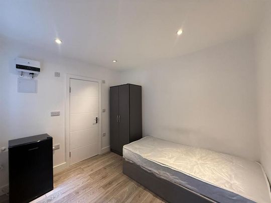 House share to rent - Photo 1