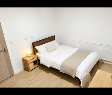2 Bed Semi-Detached House, Overdale Road, W5 - Photo 4