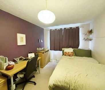 4 bedroom terraced house to rent - Photo 1