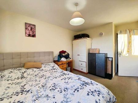 Thorney Leys, Witney, Oxfordshire, OX28 - Photo 4