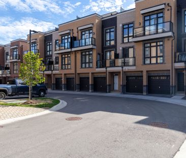 For Lease - 7 Phelps Lane Unit# 15, Richmond Hill, Ontario - Photo 2