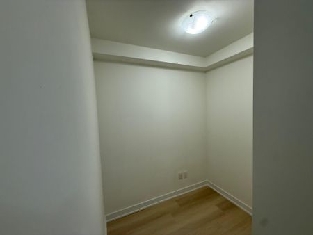 For Lease - 2825 Jane Street Unit# 215, Toronto, Ontario - Photo 3