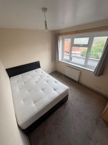 1 bedroom house of multiple occupation to rent - Photo 3