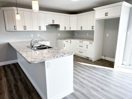 For Lease - 159A Sienna Avenue, Belleville, Ontario - Photo 3