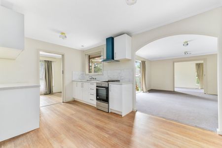 Charming Classic in Quiet Court – Ready to Move In! - Photo 4