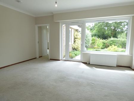 4 bedroom detached bungalow to rent - Photo 4