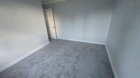 6 bedroom bungalow to rent - Photo 5