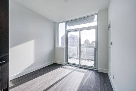 For Lease - 6 Greenbriar Road Unit# 709, Toronto, Ontario - Photo 4