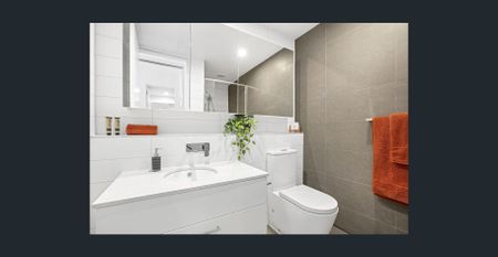 Two Bedroom Stunning Apartment! - Photo 2