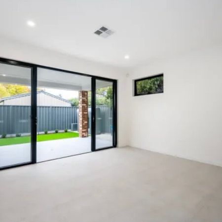 Flinders Park - Photo 4