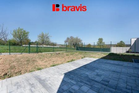 Pronájem přízemního domobytu 4+kk, ul. Jabloňová, Bučovice - Kloboučky, dvougaráž, zahrada - Photo 3