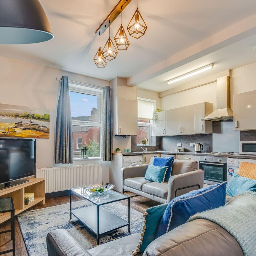 33a North Lane Leeds - LS6 3HW - Photo 1