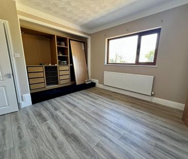 3 bedroom detached bungalow to rent - Photo 4