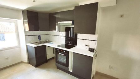 Location Appartement 3 pièces 53m² GONFARON 83590 - Photo 4