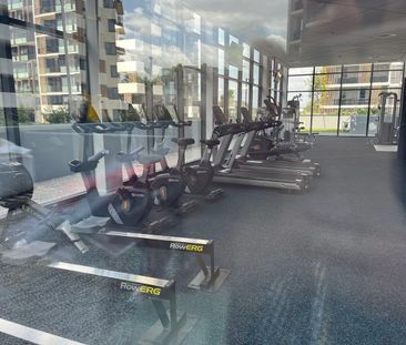 Room Only in a Furnished Shared Apartment - Photo 4