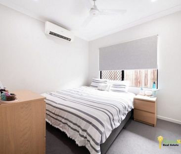 Easy Lifestyle in Popular Central Location to Beaches or CBD!! - Photo 6
