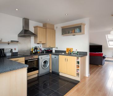 2 bedroom apartment to rent - Photo 6